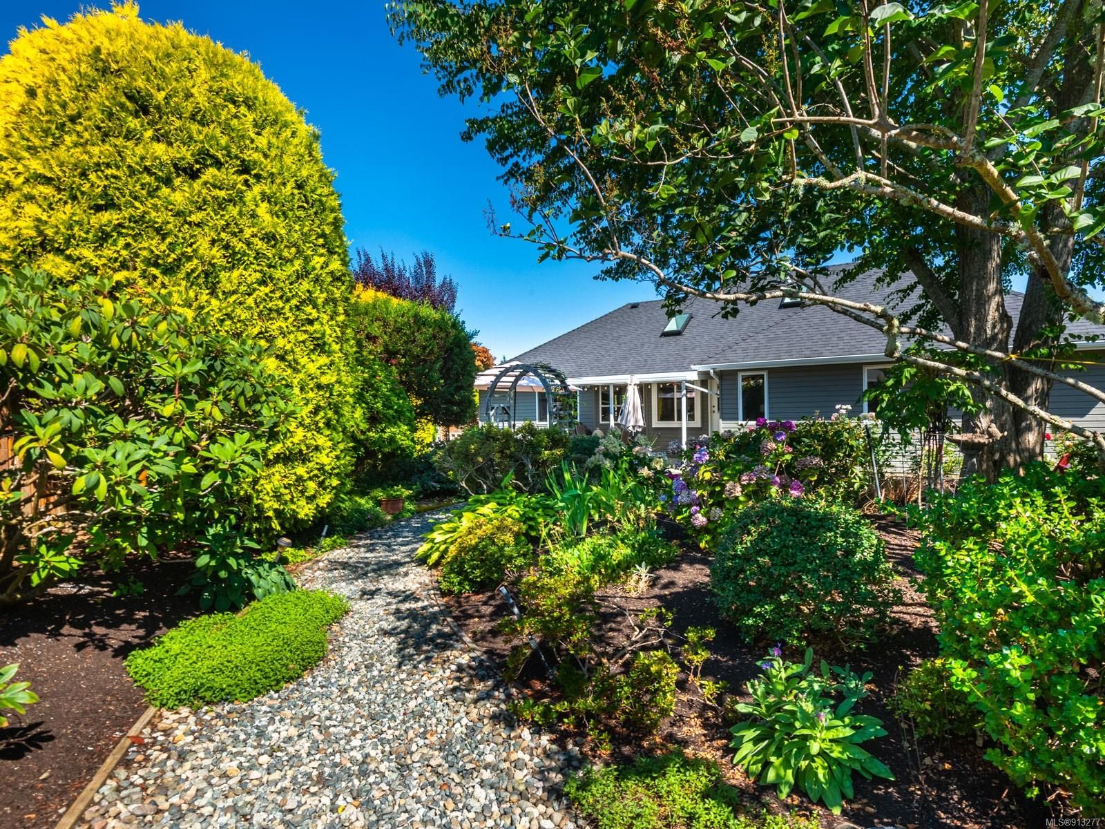 I have sold a property at 744 Compton Crt in Qualicum Beach

