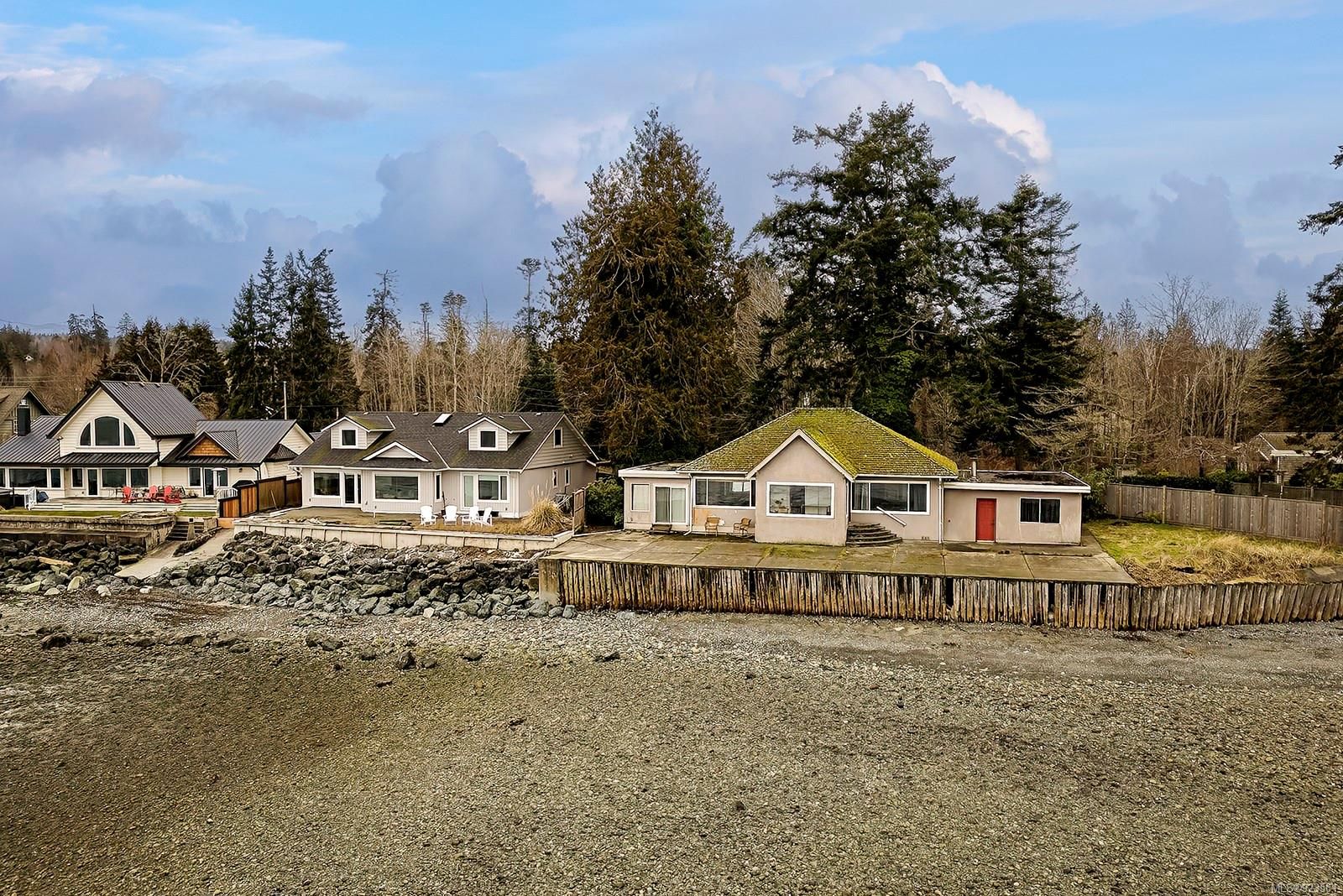 I have sold a property at 220 Seacroft Rd in Qualicum Beach
